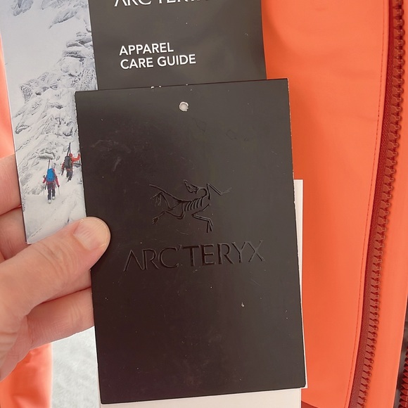 New Arc’Teryx sentinel LT women jacket - Picture 7 of 10